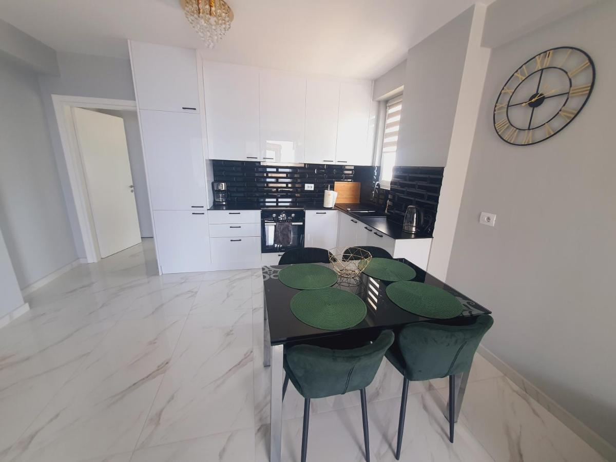 Amazing Sea View Apartment Саранде Екстериор снимка